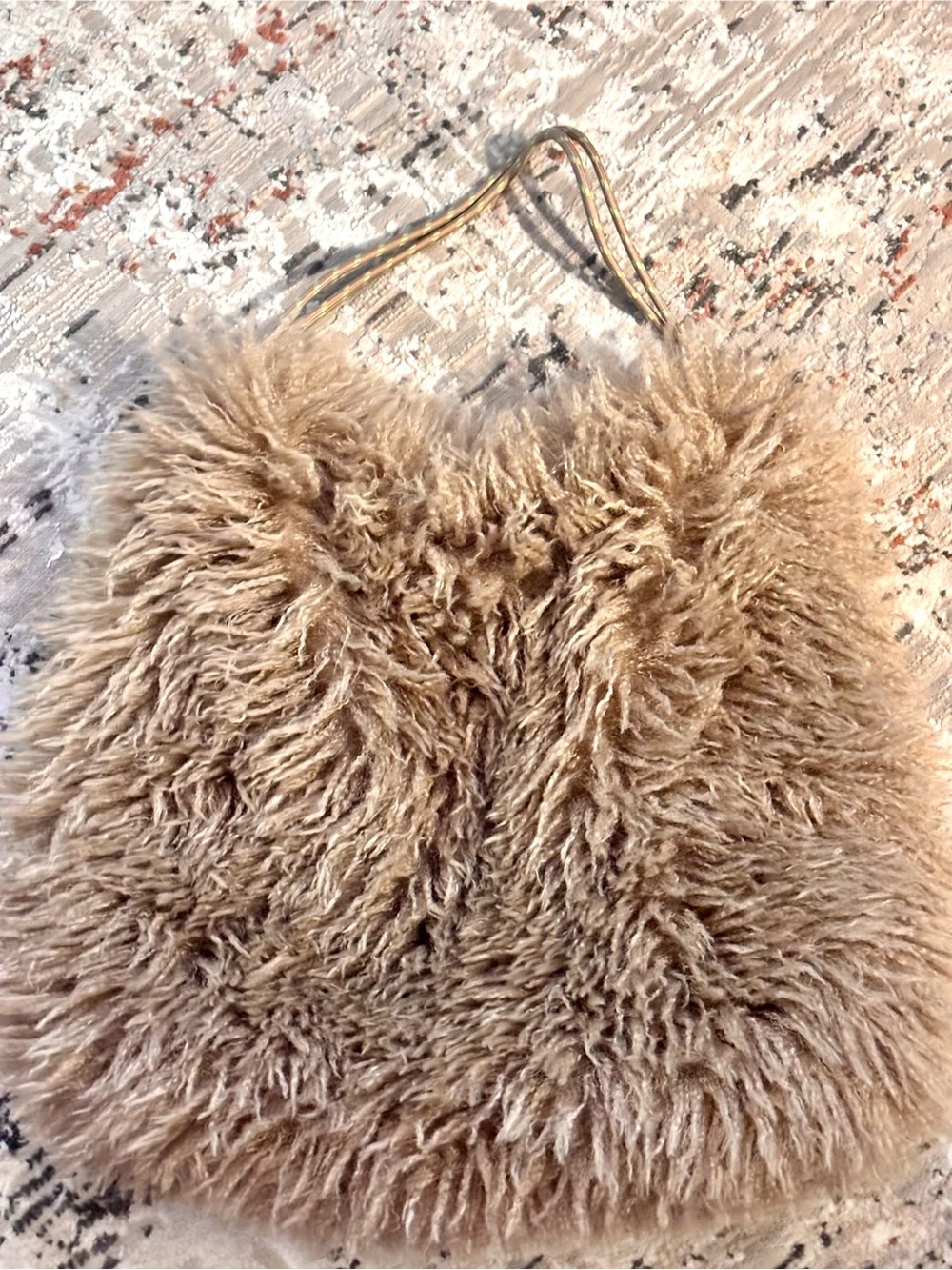 Zhrill plush Brown Faux Fur Shoulder Bag.
Extremely soft faux fur.